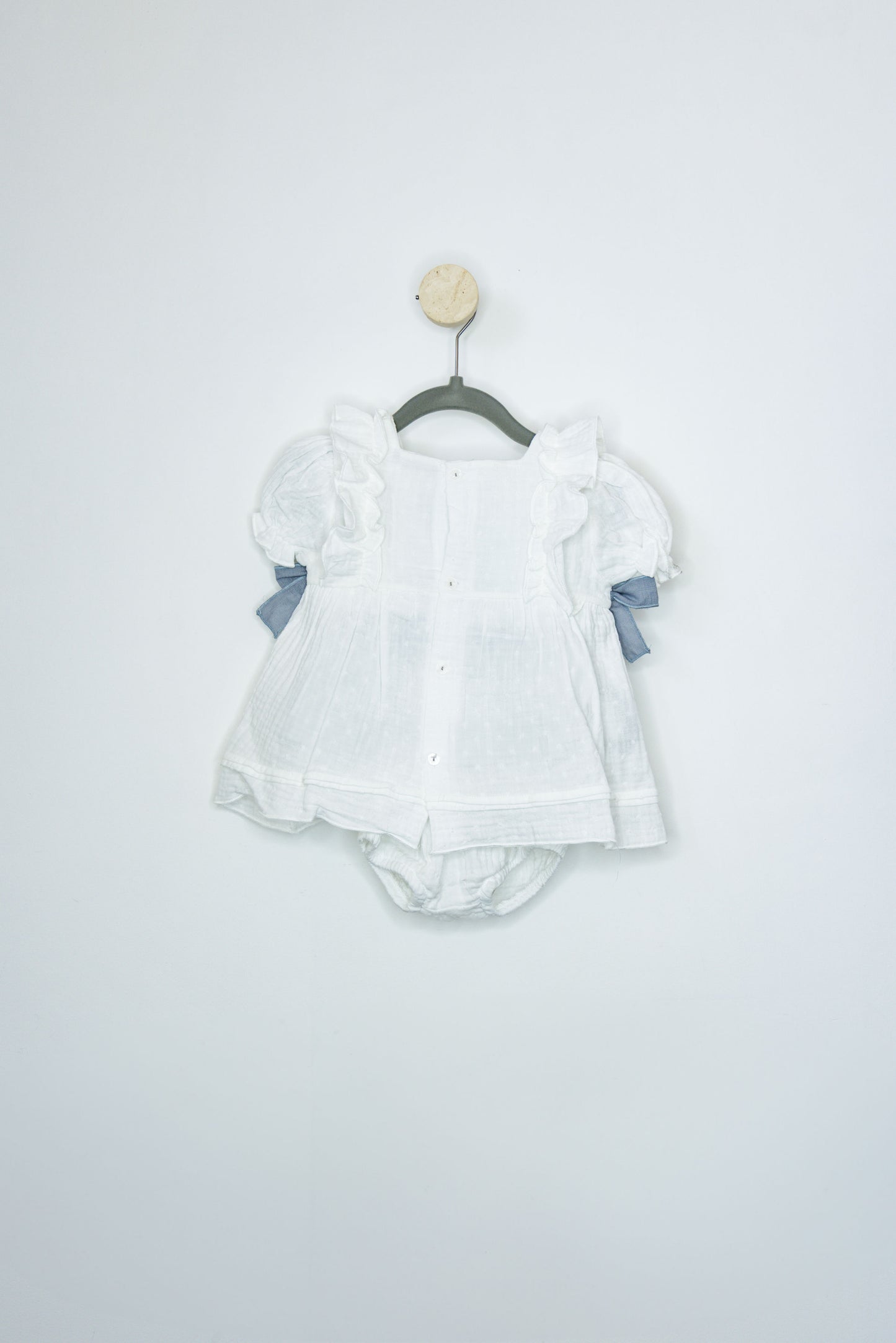 Jesusito con Detalle Moño en Costado