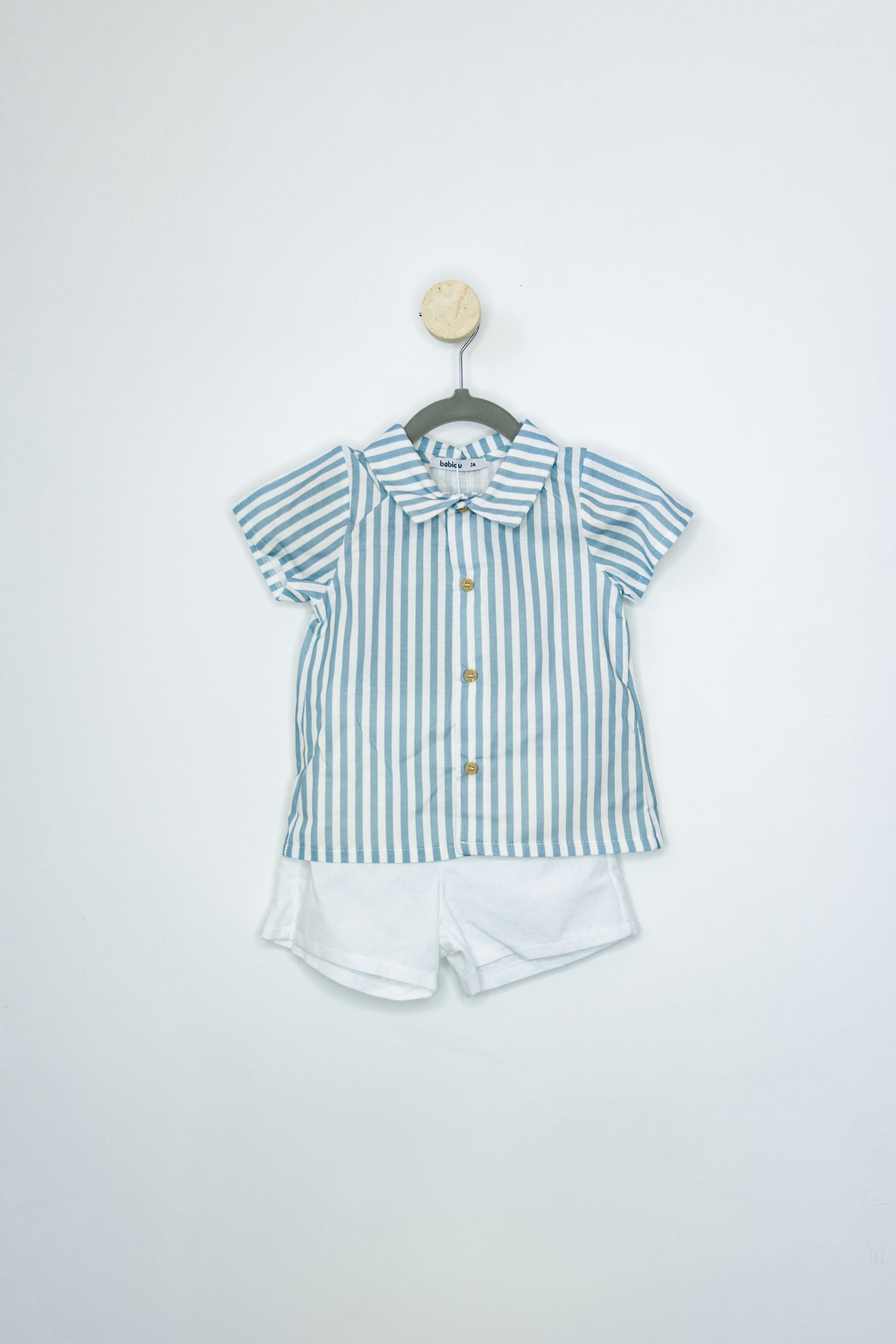 Conjunto Short Blanco con Camisa Rayas