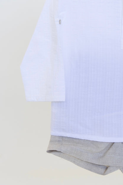 Short Beige con Camisa