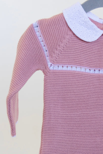 Conjunto Punto Cuello en Tela Perforado